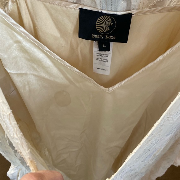 Dusty Daze long lined ivory dress - Picture 4 of 5